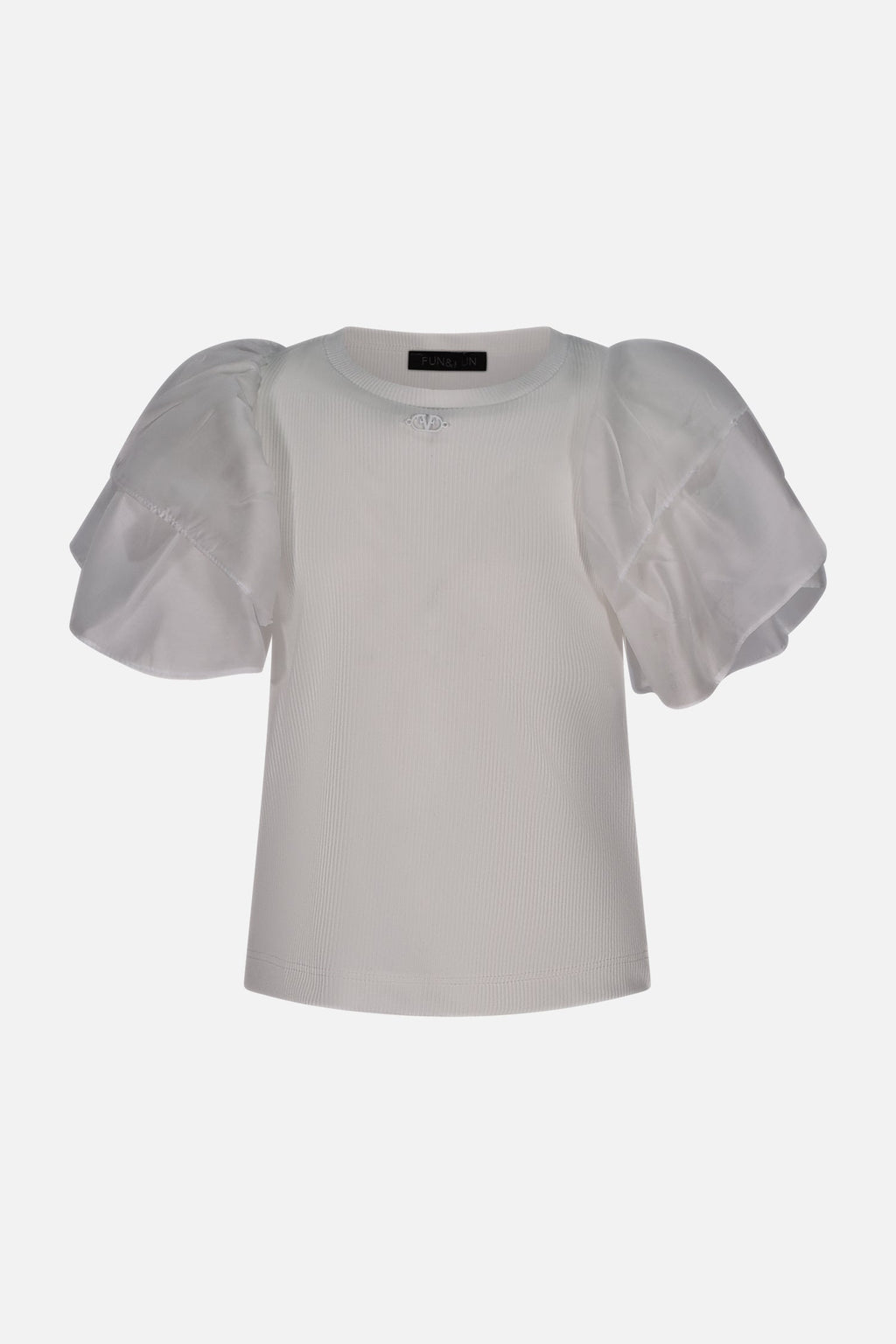 FBTS01325.WHITE.1.jpg